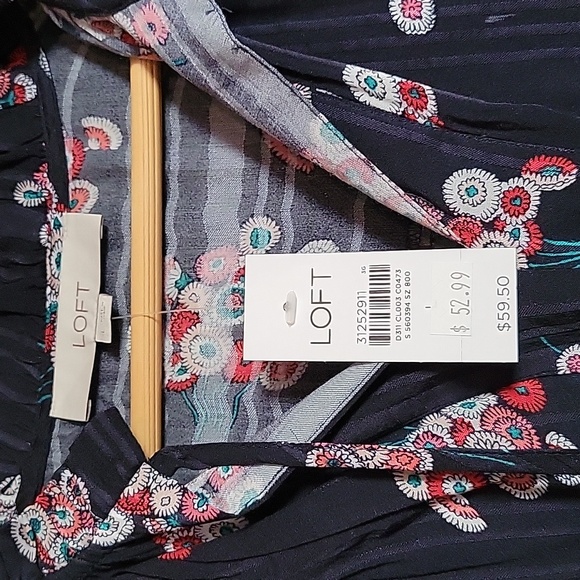 Loft blouse - Picture 2 of 2